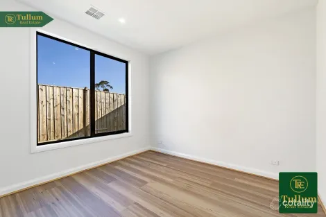 Property photo of 19 Cairns Crescent Officer VIC 3809