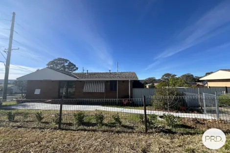 92 Southbar Rd, Karabar, NSW 2620