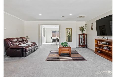 4 Bluegum Dr, Badger Creek, VIC 3777