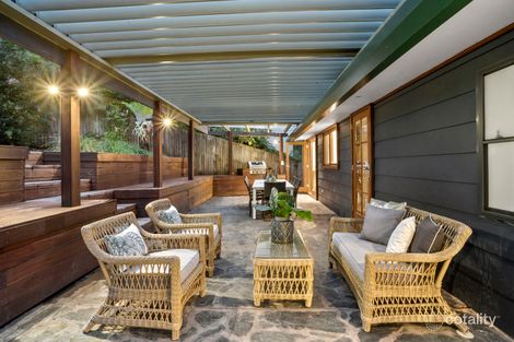 Property photo of 2 Kamilaroi Road Bayview NSW 2104