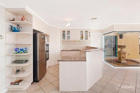 Property photo of 6 Beech Place Jerrabomberra NSW 2619