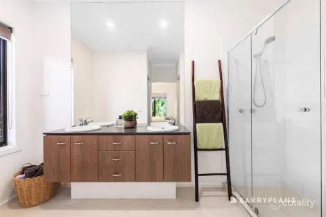 Property photo of 7 Textel Street Doreen VIC 3754