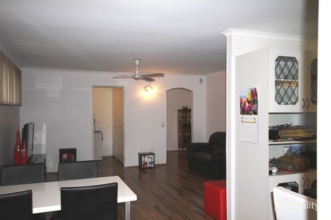 Property photo of 25 Laurinda Crescent Springwood QLD 4127