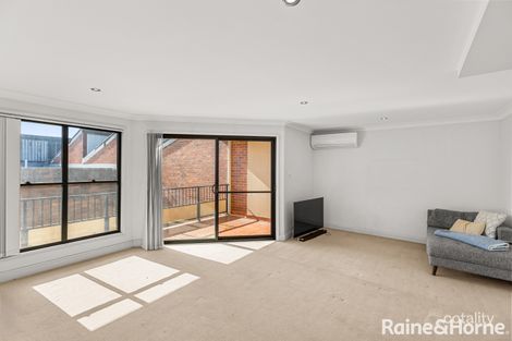 Property photo of 3/33 Bishopsgate Street Wickham NSW 2293