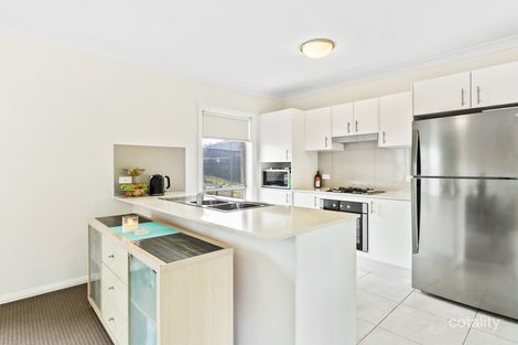 Property photo of 96 Hampshire Boulevard Spring Farm NSW 2570