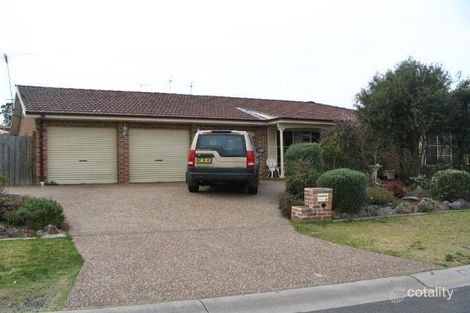 4 Stradbroke Ave, Green Valley, NSW 2168