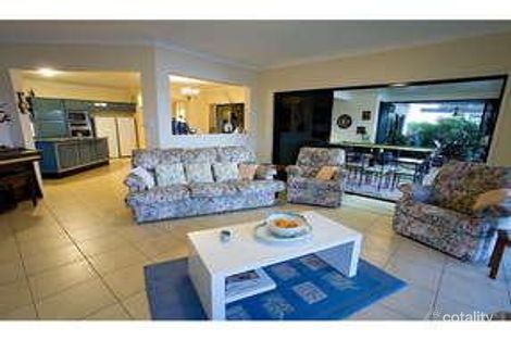 Property photo of 24 Bahamas Circuit Parrearra QLD 4575
