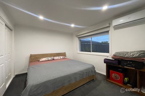 Property photo of 71 Gipps Crescent Cranbourne North VIC 3977