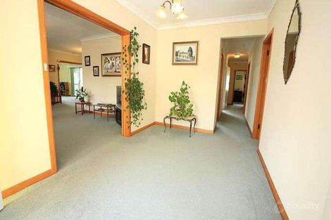 Property photo of 12 Lyndelle Place Carlingford NSW 2118