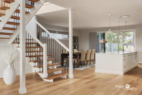 Property photo of 53 Oateson Skyline Drive Seven Hills QLD 4170