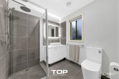 Property photo of 13 Heritage Boulevard Pakenham VIC 3810