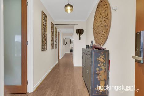 Property photo of 39 Dewpond Crescent Wollert VIC 3750