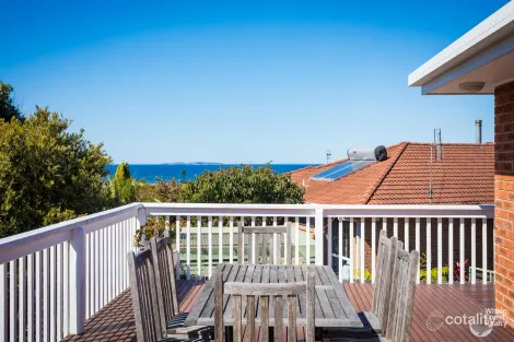 82 Cresswick Pde, Dalmeny, NSW 2546