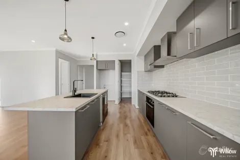 Property photo of 7 Windmill Circuit Riverlea Park SA 5120