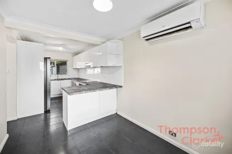 Property photo of 14 Beverley Close Tarro NSW 2322