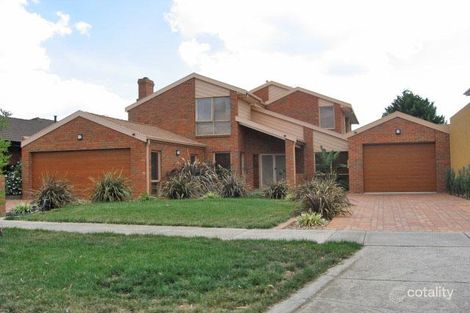 Property photo of 5 Ensign Grove Taylors Lakes VIC 3038