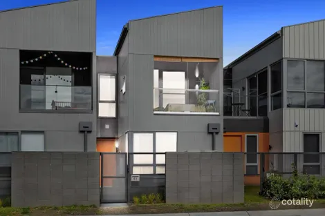 51 Zeta Cres, Point Cook, VIC 3030