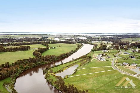 16 Parkside Dr, Nicholson, VIC 3882