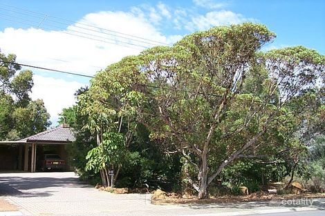 137 Grove Rd, Lesmurdie, WA 6076