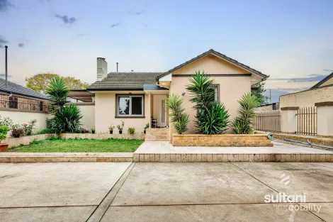 Property photo of 1/2 Wattle Drive Doveton VIC 3177