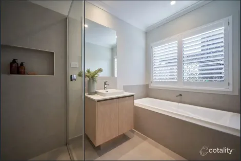 Property photo of 16 Carrington Drive Mickleham VIC 3064