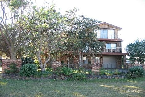 26 Boomerang St, Budgewoi, NSW 2262