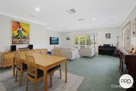 Property photo of 12 Highgrove Place West Albury NSW 2640