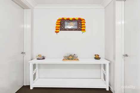 Property photo of 19 Yellow Gum Way Manor Lakes VIC 3024