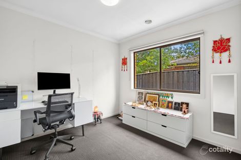 Property photo of 19 Yellow Gum Way Manor Lakes VIC 3024