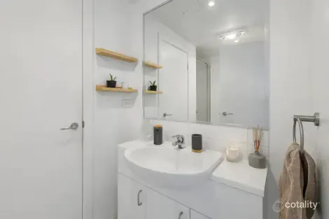 Property photo of 43/64 Fitzroy Street St Kilda VIC 3182