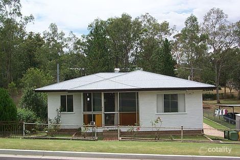 12 Roberts St, North Ipswich, QLD 4305