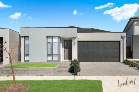 Property photo of 6 Eulinga Street Mickleham VIC 3064