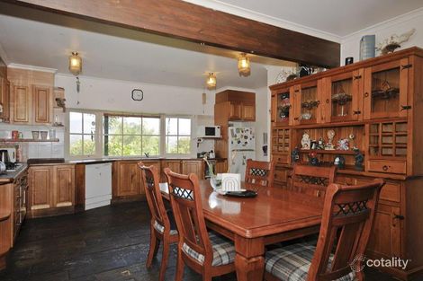 Property photo of 17 Struan Avenue Mooroolbark VIC 3138