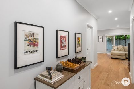 Property photo of 7 Walter Avenue East Brisbane QLD 4169