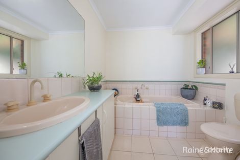 Property photo of 17 Cherry Blossom Close Craigieburn VIC 3064