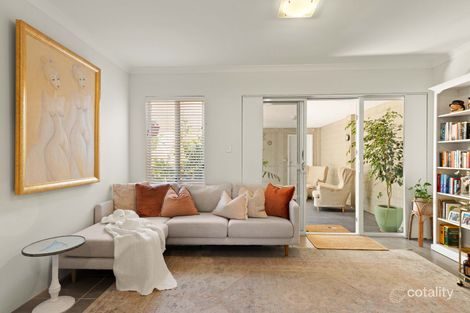 8 Torquay Pass, Mindarie, WA 6030