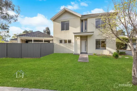 Property photo of 1/11 Howqua Place Pakenham VIC 3810