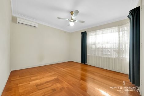 Property photo of 5 Occold Court St Albans VIC 3021