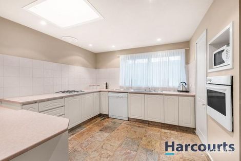 Property photo of 59 Collendina Crescent Scoresby VIC 3179