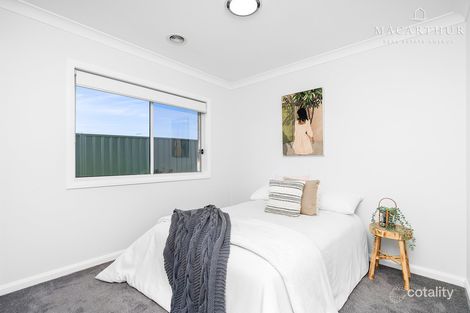 Property photo of 53 Melaleuca Drive Forest Hill NSW 2651