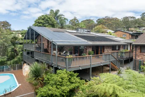 21 THE CRESCENT, HELENSBURGH, NSW 2508
