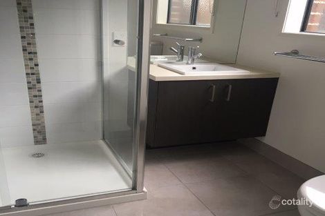 Property photo of 16 Cloverbank Drive Cranbourne East VIC 3977