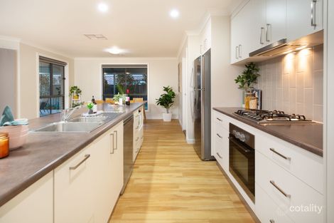 Property photo of 21 Kirby Drive Killara VIC 3691