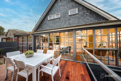 2 Kerr Cres, Camberwell, VIC 3124