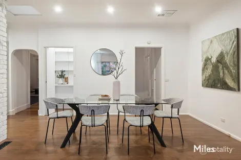 Property photo of 27 Odenwald Road Eaglemont VIC 3084