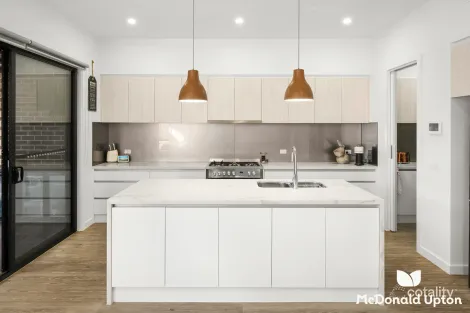 Property photo of 16A Rosehill Road Niddrie VIC 3042