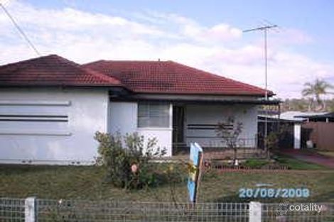 17 Wattle Ave, Macquarie Fields, NSW 2564