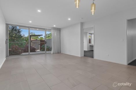 Property photo of 1/15 Roseglen Street Greenslopes QLD 4120