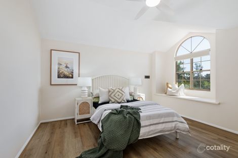 Property photo of 2 Garnet Court Kenmore QLD 4069