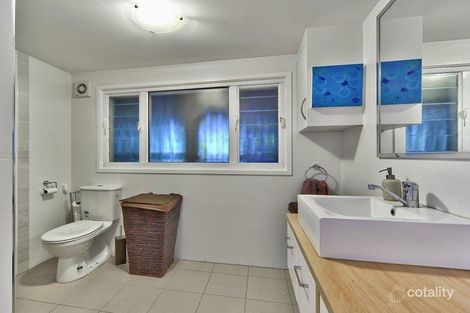 Property photo of 17 Melville Terrace Wynnum QLD 4178